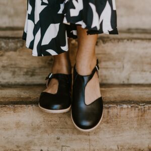 Dapper Black